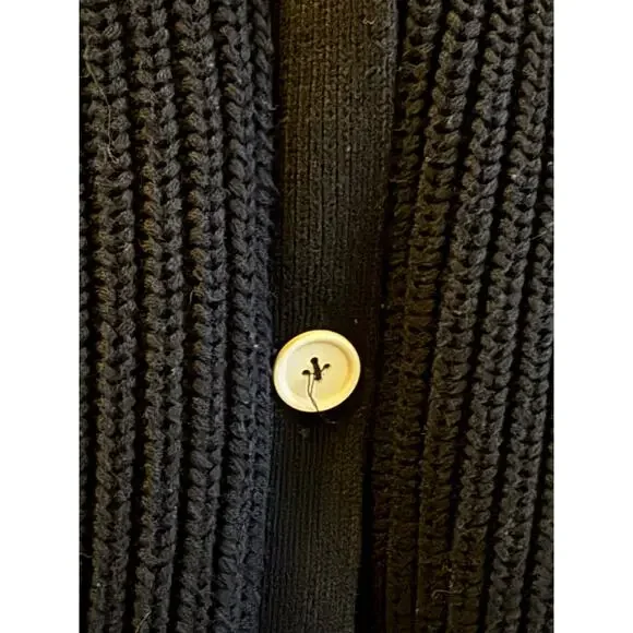 Tradlands Shelter Cotton Cardigan in Black - Picture 6 of 8